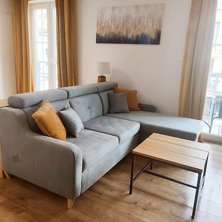 Miodowy Apartament Złotów Buitenkant foto