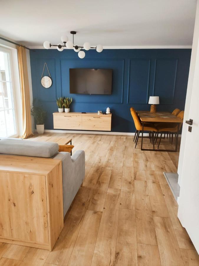 Miodowy Apartament Złotów Buitenkant foto