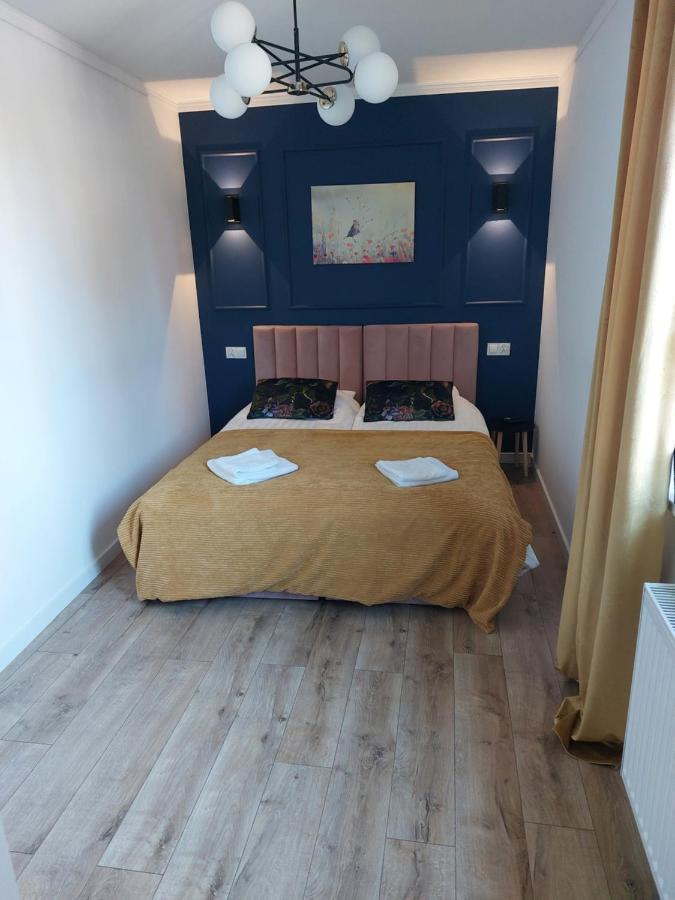 Miodowy Apartament Złotów Buitenkant foto